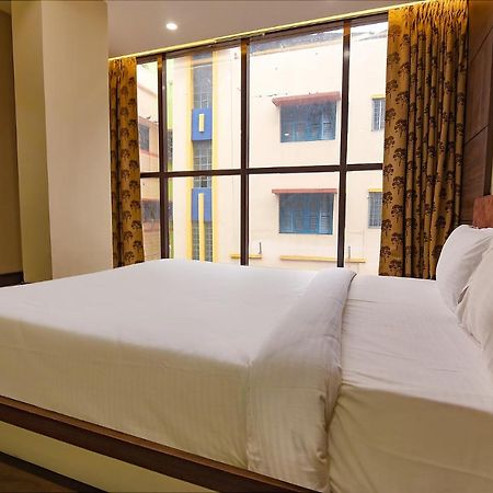 Fabhotel Eros 282 - Nr Sreebhumi Calcutta  Esterno foto
